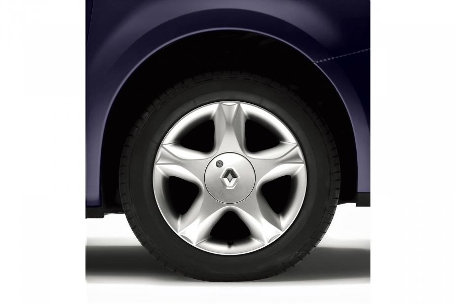  Renault Modus 2007 года  (фото 13 из 32)